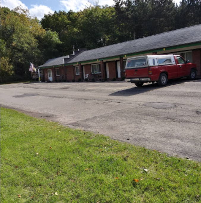 Parkway Motel - From Website (newer photo)
